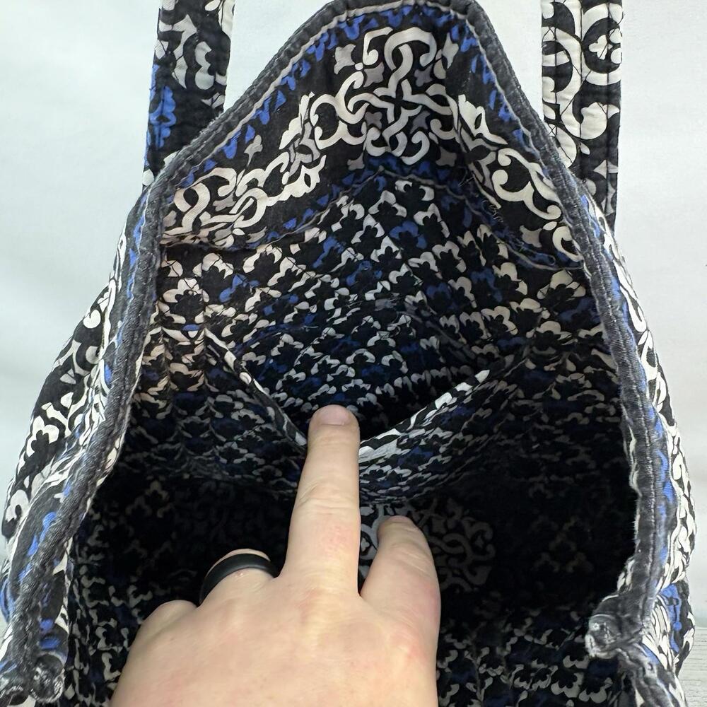 Vera Bradley Quilted Medallion Tote - Blue & Grey "Blue Bayou" - Picture 9 of 14